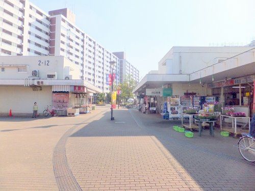 車返し団地商店街の画像