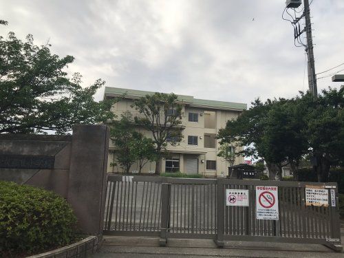 久喜市立久喜北小学校（久喜市久喜北2丁目）の画像