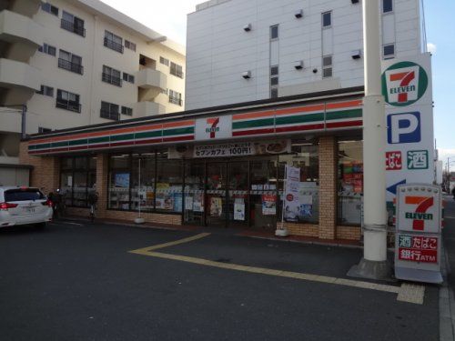 セブンイレブン大阪宮原4丁目店の画像