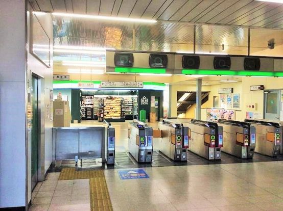 近鉄京都線「向島」駅の画像
