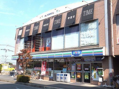 スリーエフ稲城駅北口店の画像