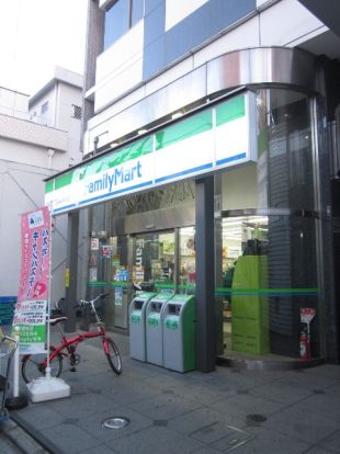 ファミリーマート上石神井駅前店の画像