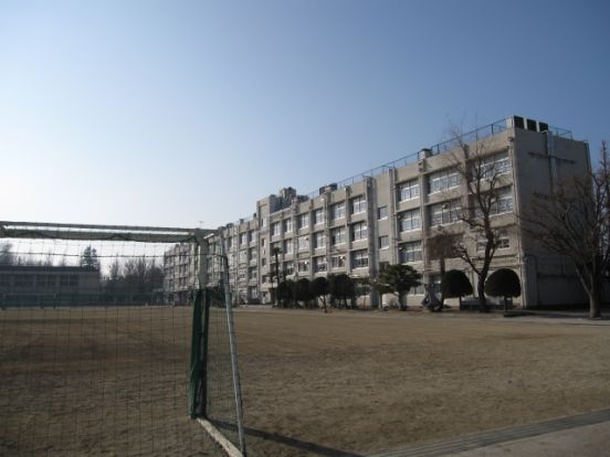 練馬区立石神井中学校の画像