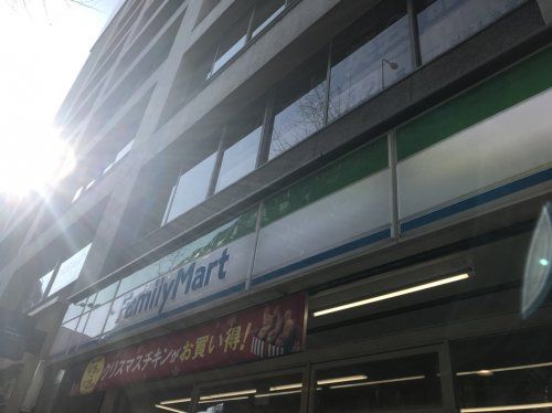 ファミリーマートＫ２梅田茶屋町店の画像