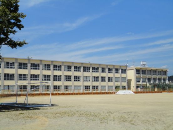 美濃加茂市立東中学校の画像