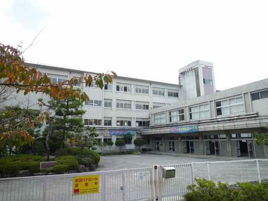 宝塚中学校の画像