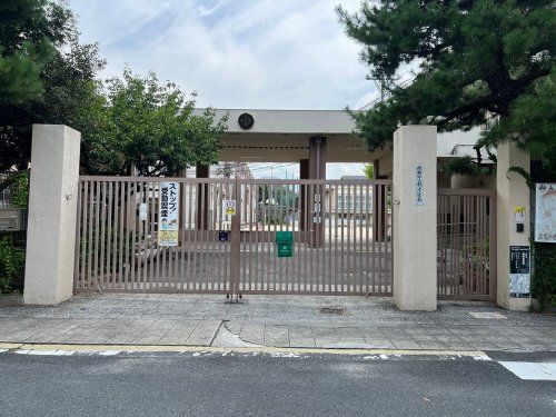 京都市立鏡山小学校の画像