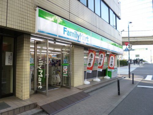  FamilyMart 三崎町三丁目店の画像