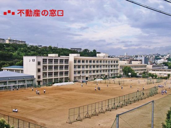 西舞子小学校の画像