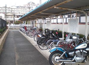 西舞子自転車駐車場の画像