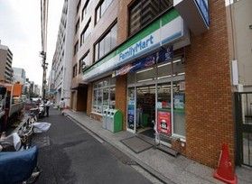 ファミリーマート湯島三丁目店の画像