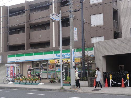 ファミリーマート中田駅前店の画像