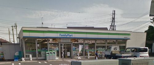 ファミリーマート伊勢原桜坂店の画像