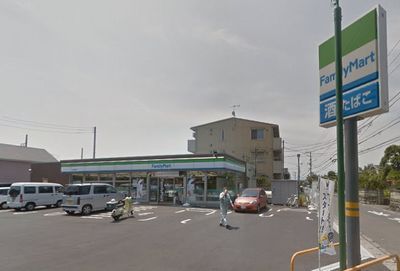  ファミリーマート寒川倉見東店の画像