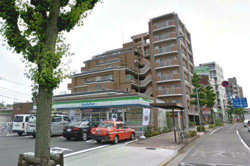 ファミリーマート秀栄多摩ニュータウン通り店の画像