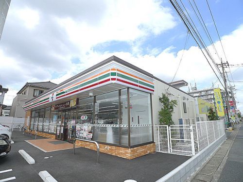 セブンイレブン越谷南町１丁目店の画像