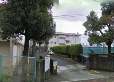 横浜市立　名瀬中学校の画像