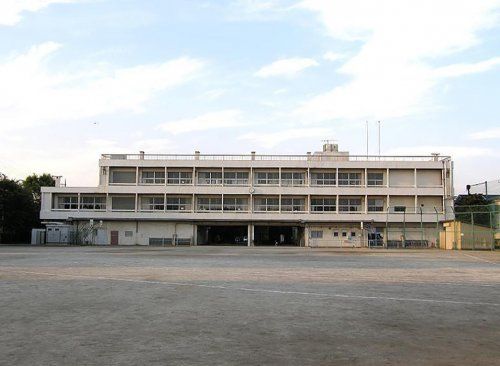新座市立東野小学校の画像