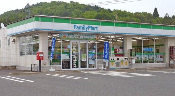 FamilyMart小伝馬町鞍掛橋店の画像