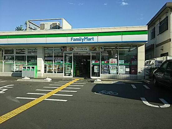 ファミリーマート さいたま太田窪店の画像