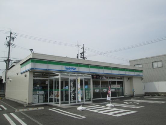 ファミリーマート西阿倉川店の画像