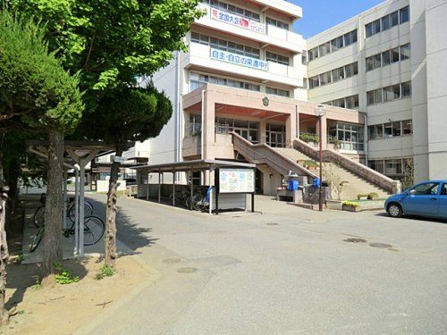 越谷市立 栄進中学校の画像