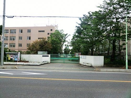 新栄中学校（草加）の画像