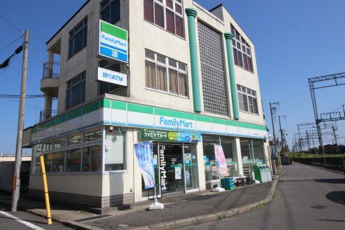 ファミリーマート 城陽富野荘駅前店の画像