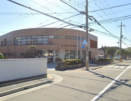 播磨町立図書館の画像