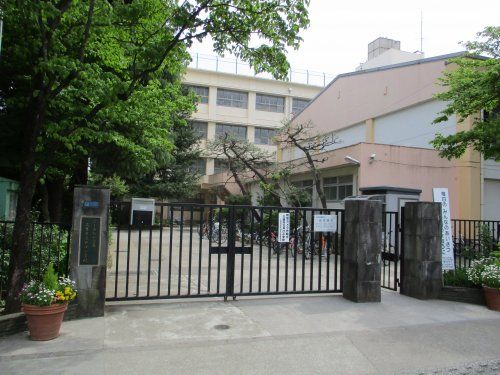 三鷹市立井口小学校の画像