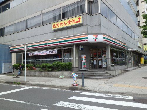 セブンイレブン横浜山下町店の画像