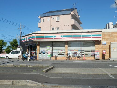 セブンイレブン若柴店の画像