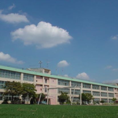 昭島市立拝島第二小学校の画像