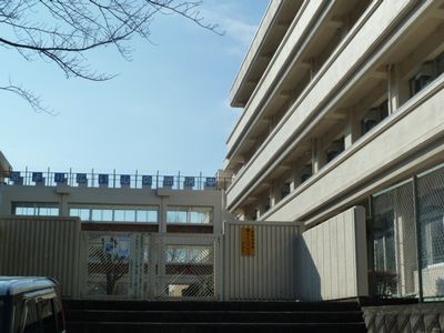【秦野市】渋沢中学校の画像