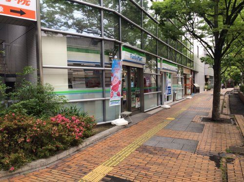 ファミリーマート古川橋駅前店の画像