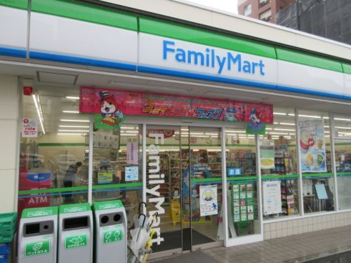 ファミリーマート 綾瀬小園西店の画像