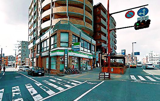 ファミリーマート 室見駅前店の画像