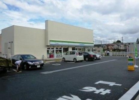 ファミリーマート 環八八幡山店の画像