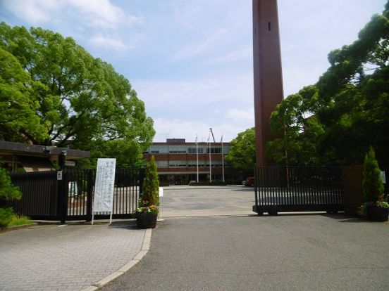 私立武庫川女子大学付属中学校の画像