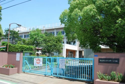 鴻巣市立赤見台第一小学校の画像