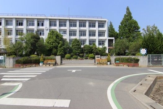 鴻巣市立吹上北中学校の画像