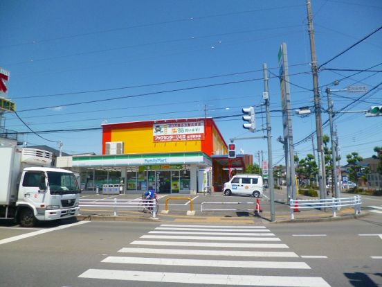 ファミリーマート立川羽衣町店の画像