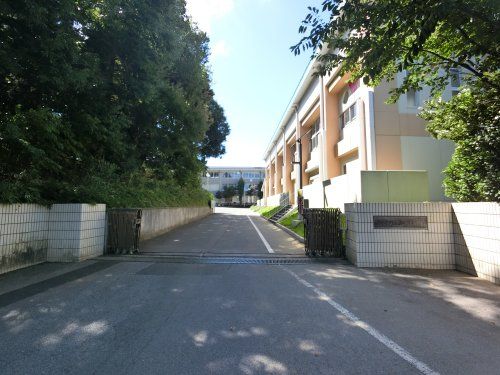  酒々井町立酒々井小学校の画像