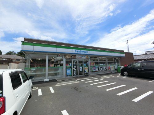 ファミリーマート 三里塚梅園店の画像