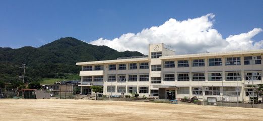 加茂小学校の画像