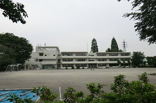 西東京市立柳沢小学校の画像