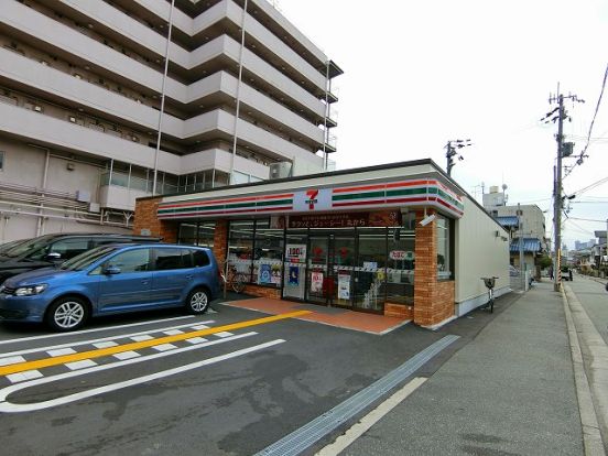 セブンイレブン西宮武庫川学院駅前店の画像