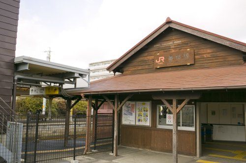 亀崎駅の画像
