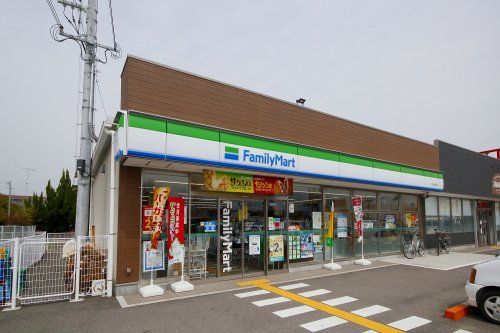 ファミリーマート打田上野店の画像