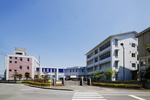 貴志川中学校の画像